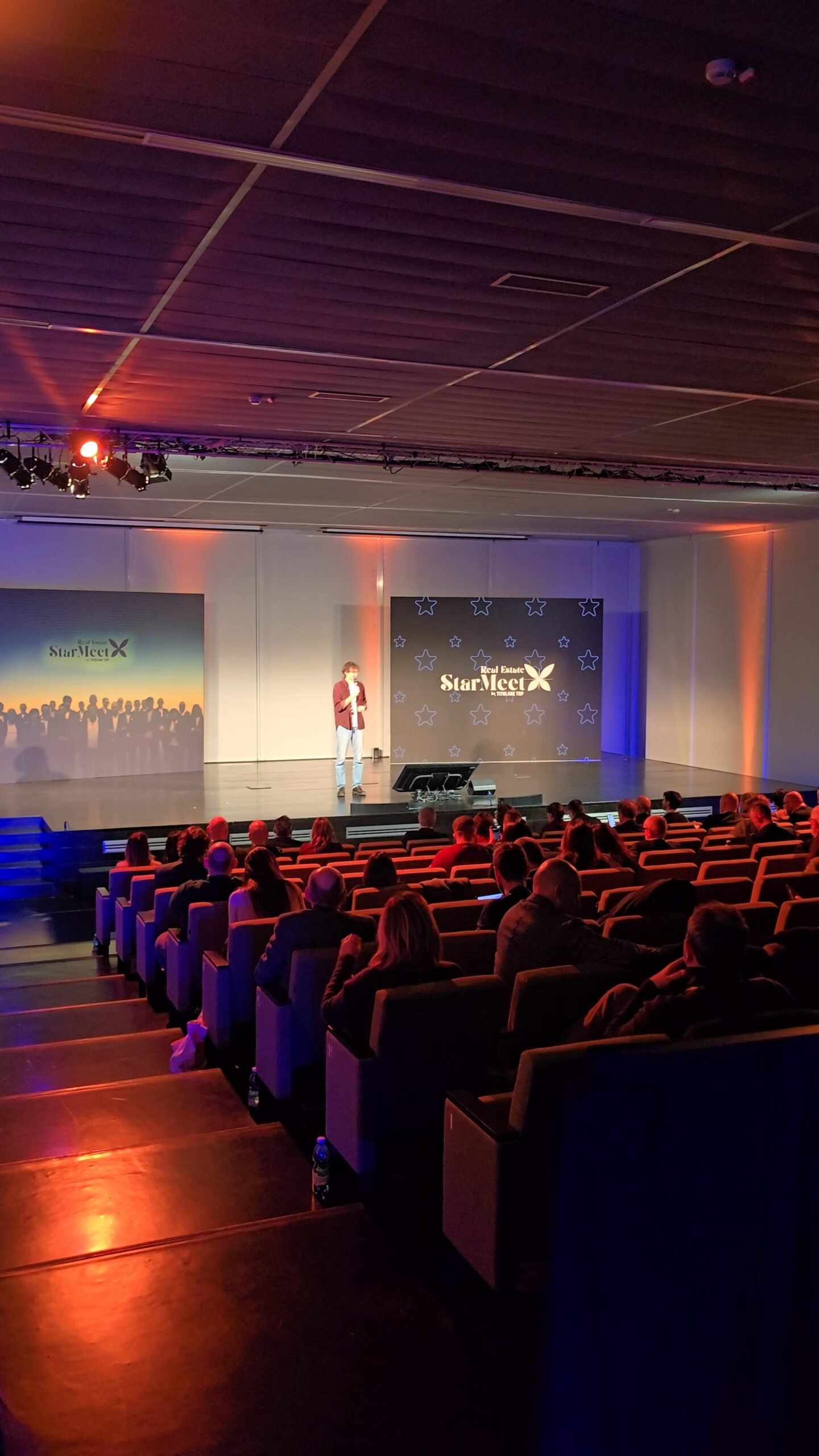 spettacolo evento aziendale - micdrop agenzia